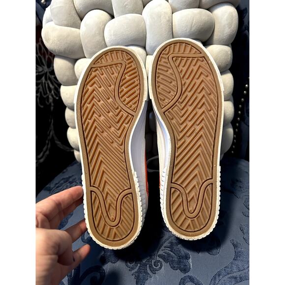 Nike Air Orange Swoop with Leopard Print Tongue Size 7/EU 38 - Picture 5 of 7